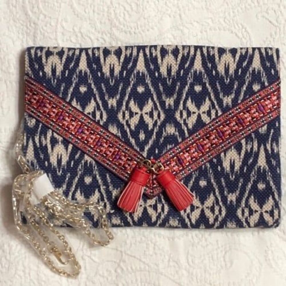NWOT! JustFab Aaron Clutch Crossbody Purse Embellished Embroidered Design